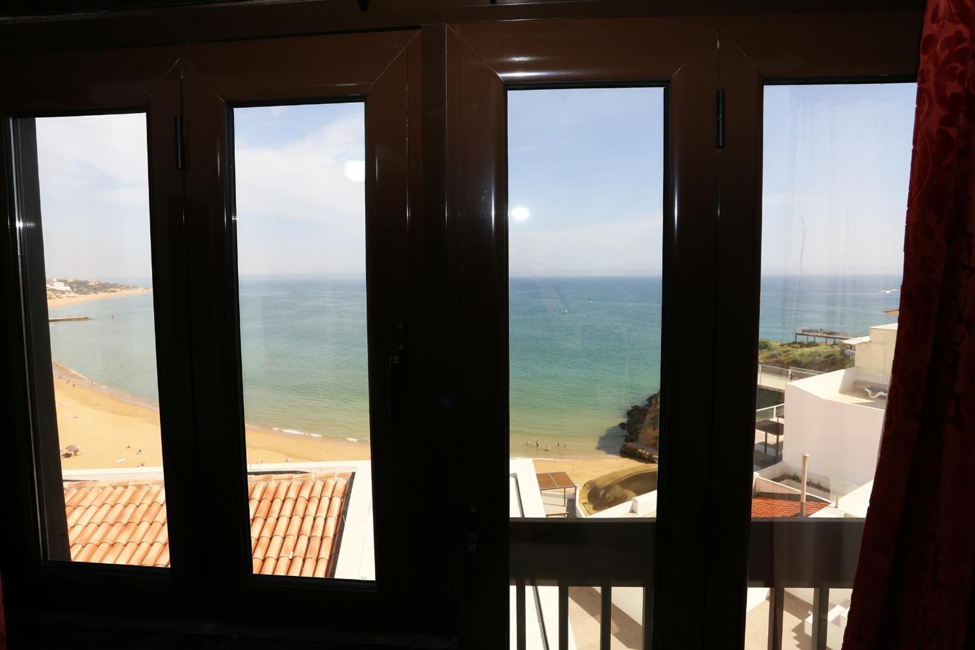 V - Seacliff Albufeira Apartment Room photo